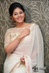 Anjali at Geethanjali Movie First Look Launch